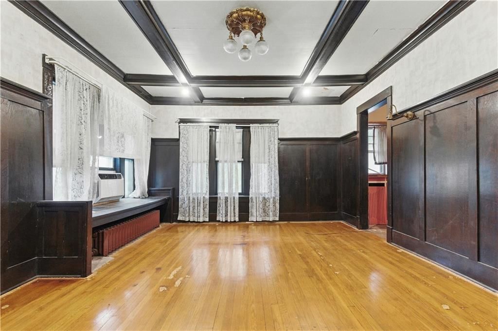 5334 Oak Street — photo 10