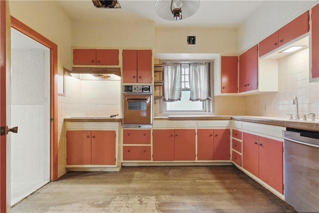 5334 Oak Street — photo 13