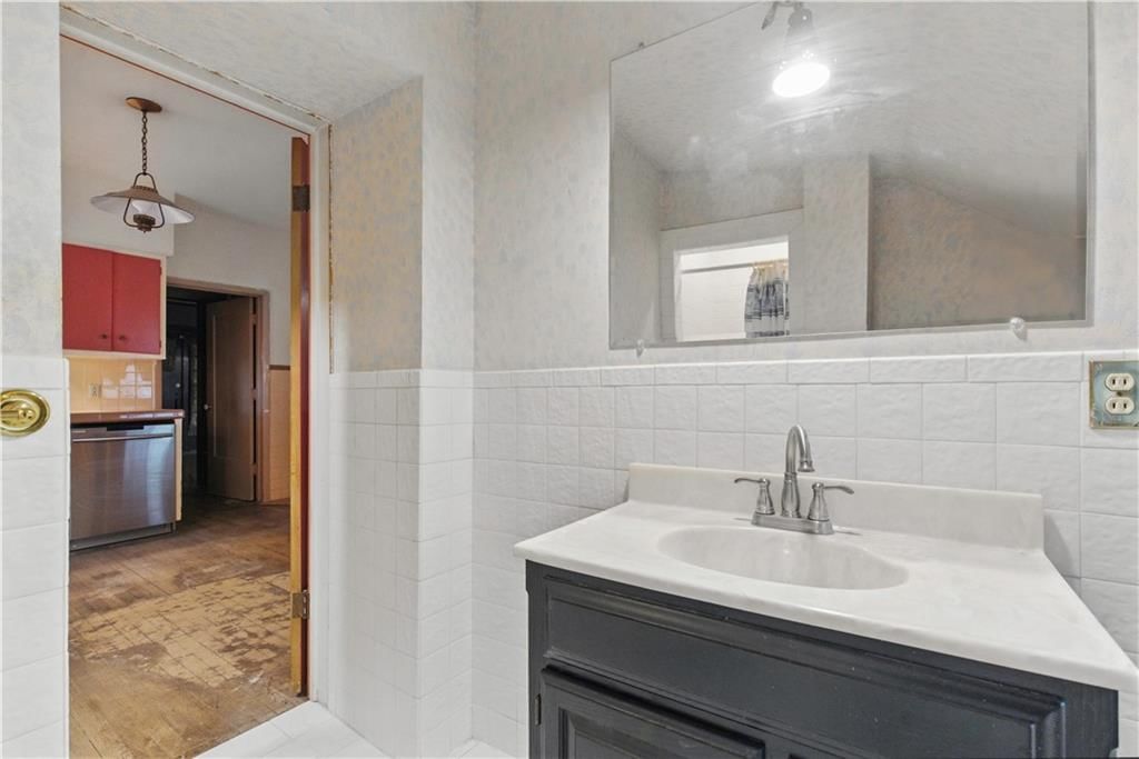 5334 Oak Street — photo 15