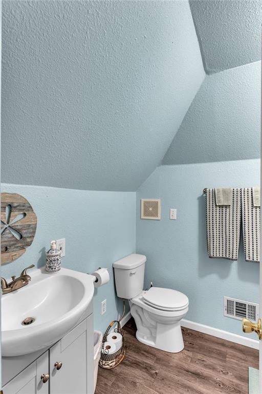 225 Roosevelt Street — photo 20