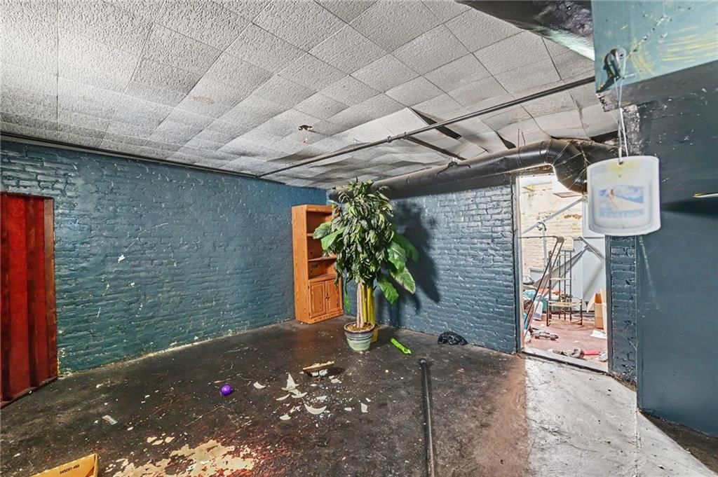2221 Faraon Street — photo 19