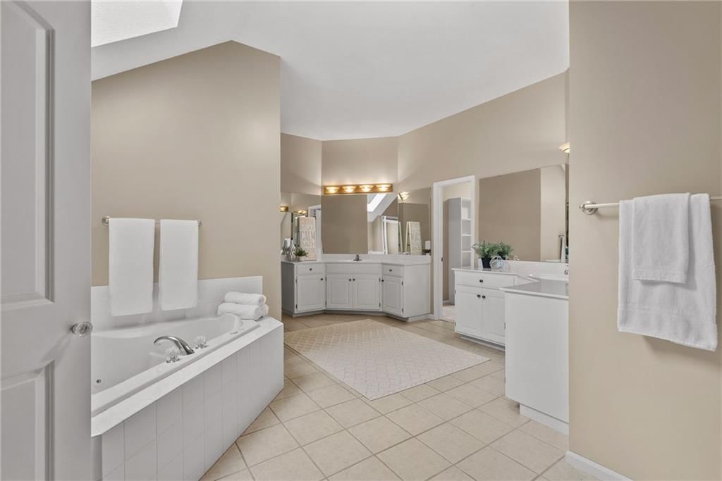 7817 W 147 Terrace — photo 23