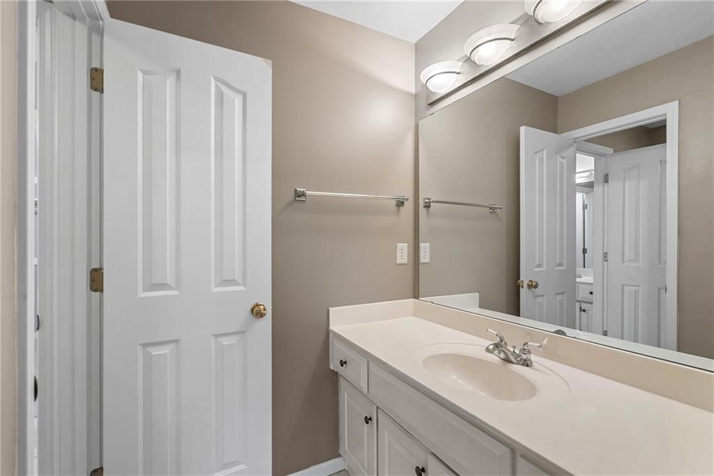 7817 W 147 Terrace — photo 33