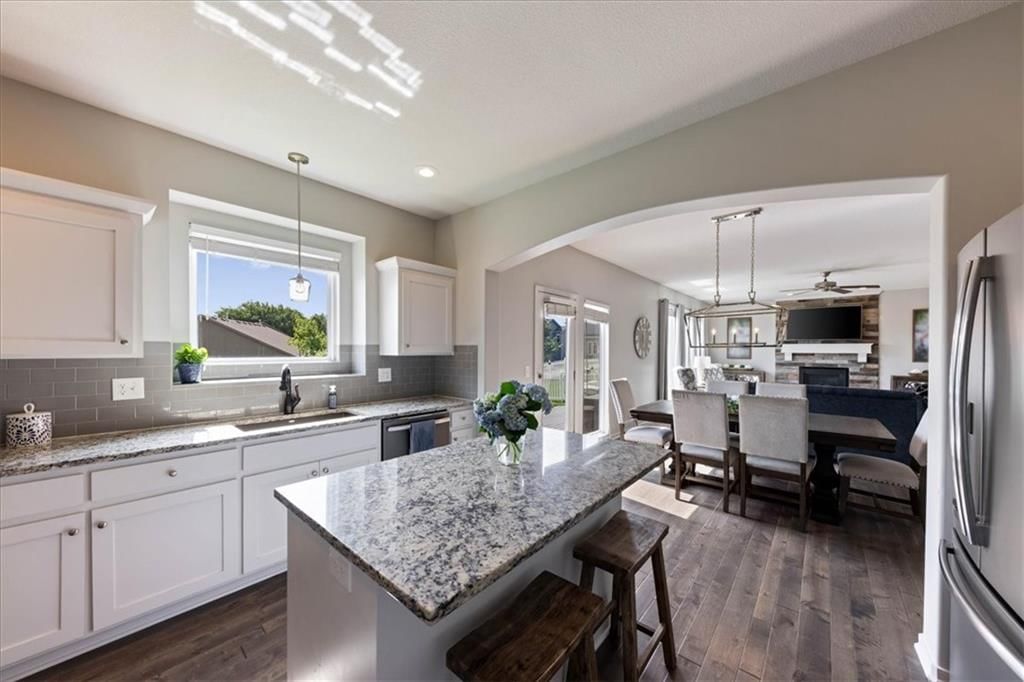 390 N Cedar Hills Street — photo 10
