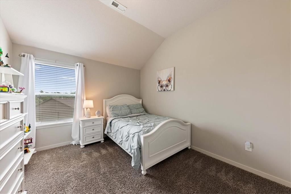 390 N Cedar Hills Street — photo 17