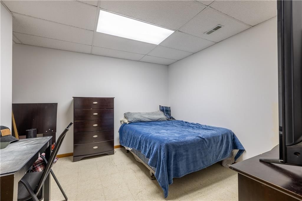20449 N US 169 Highway — photo 42