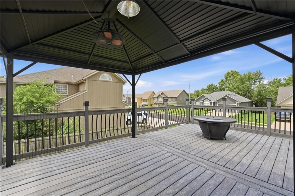 722 Saddle Peak Drive — photo 23