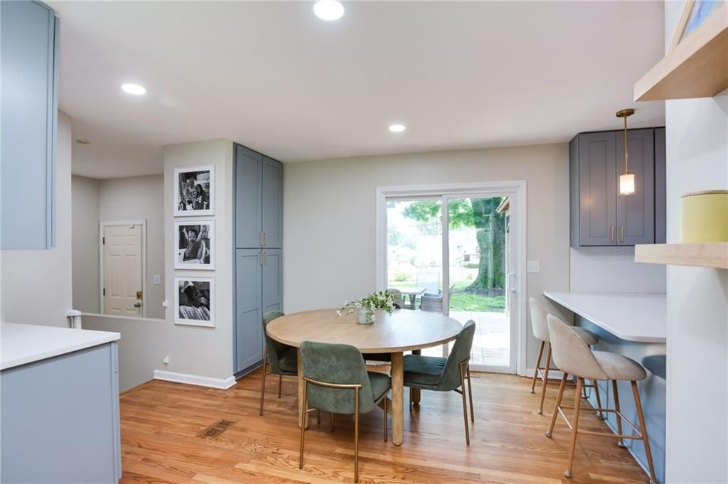 5523 W 70th Terrace — photo 6