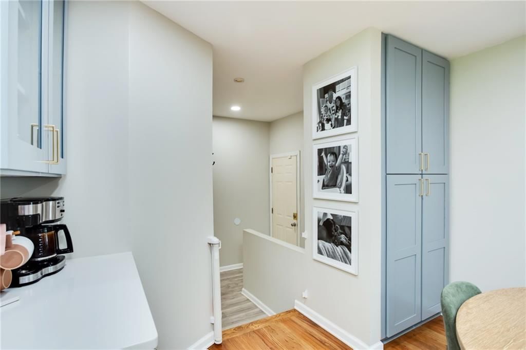 5523 W 70th Terrace — photo 8