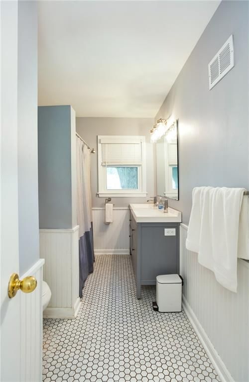 5523 W 70th Terrace — photo 11