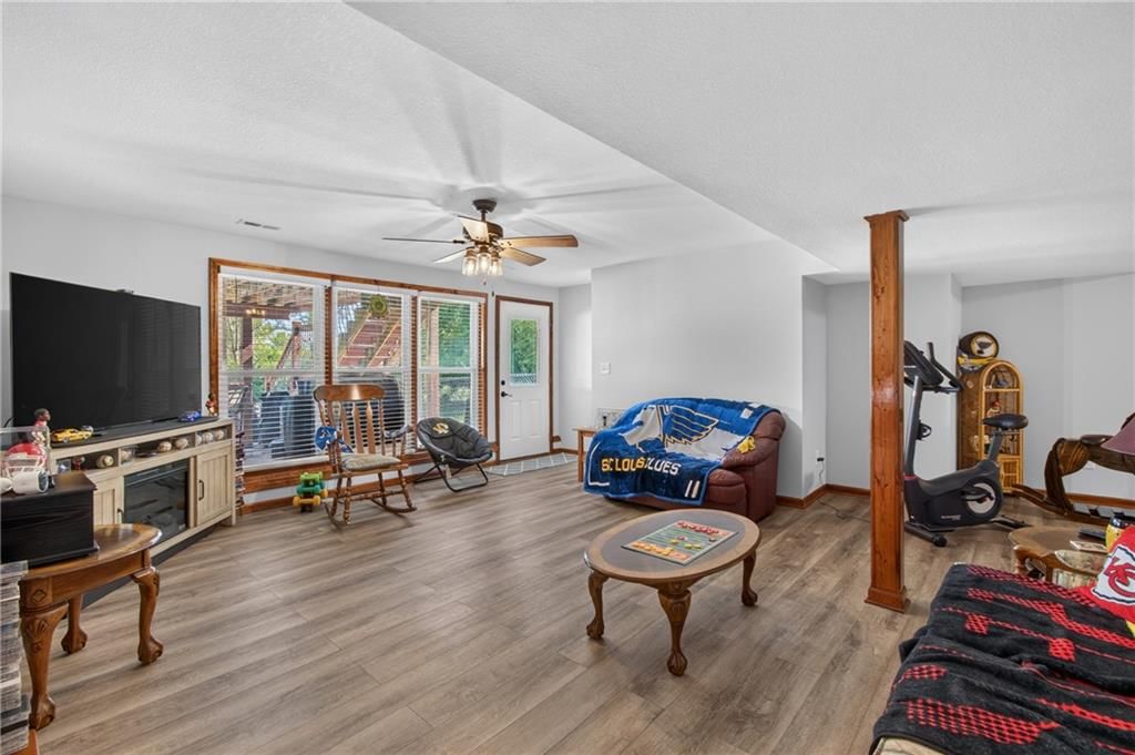 19311 Raffurty Street — photo 35