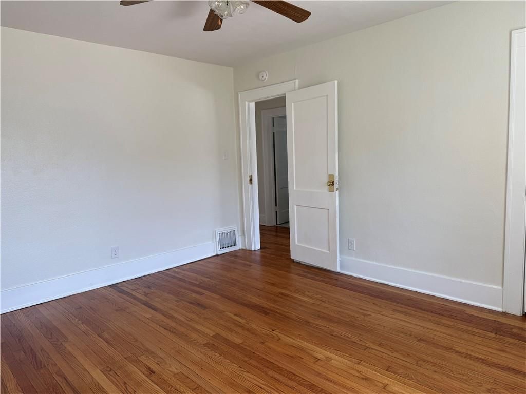 2708 - 2710 Faraon Street — photo 6