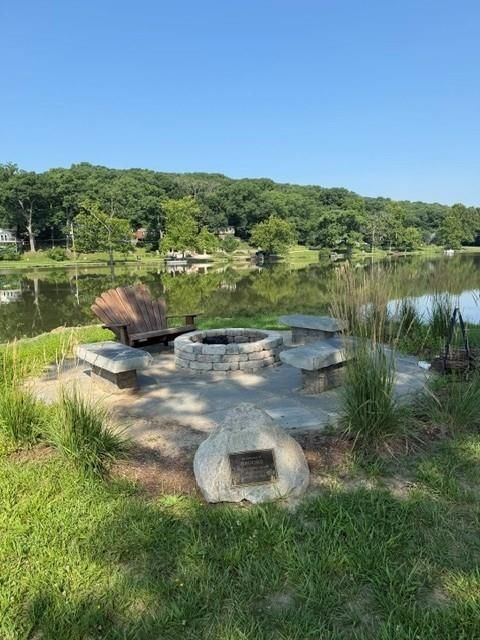 708 LAKE FOREST Drive — photo 49