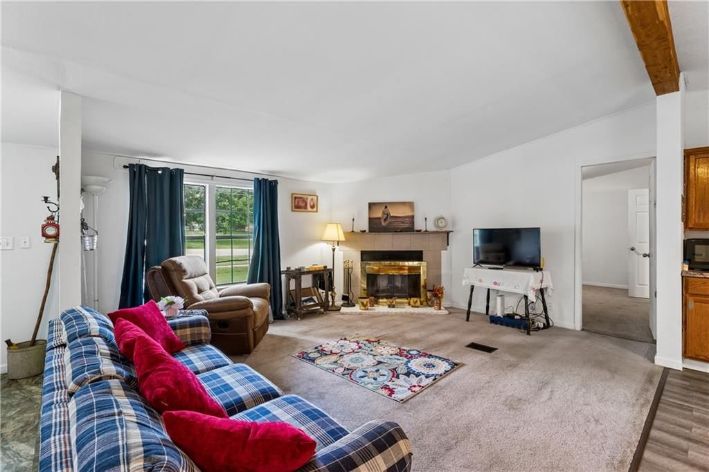 725 S Locust Street — photo 13
