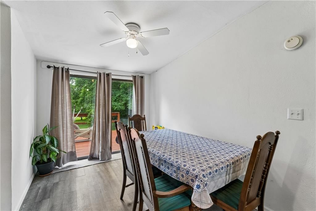 725 S Locust Street — photo 23