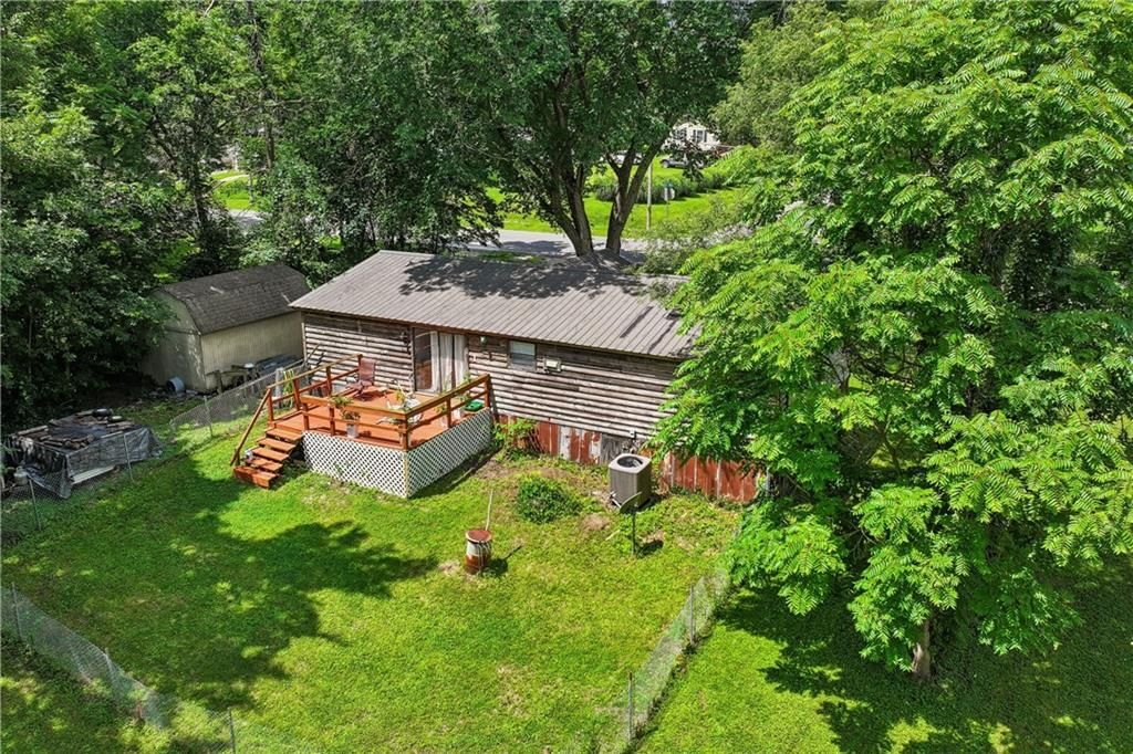 725 S Locust Street — photo 40