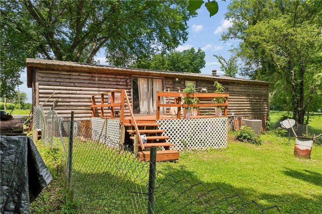 725 S Locust Street — photo 42
