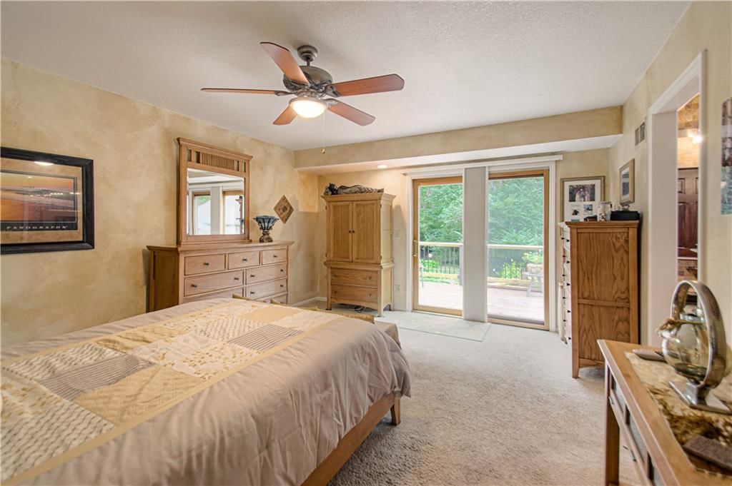 1144 Camelot Drive — photo 16