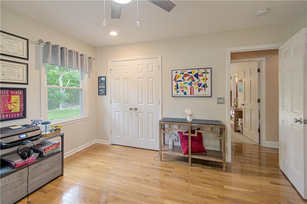 1144 Camelot Drive — photo 21