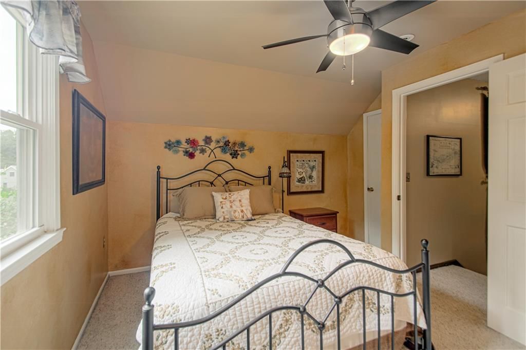 1144 Camelot Drive — photo 26