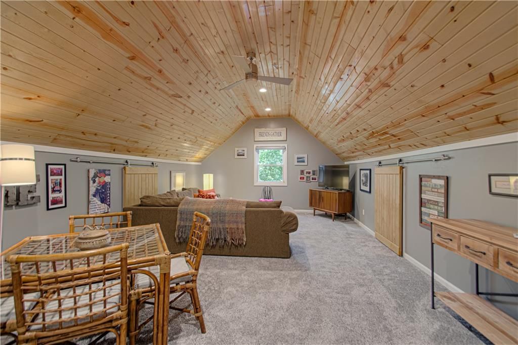 1144 Camelot Drive — photo 27