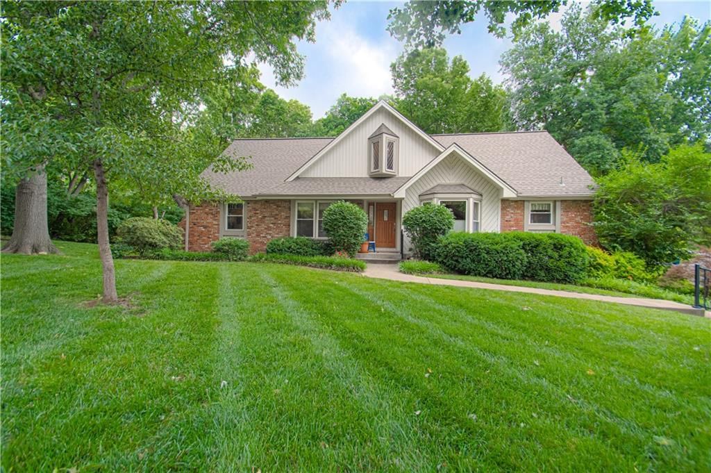 1144 Camelot Drive — photo 43