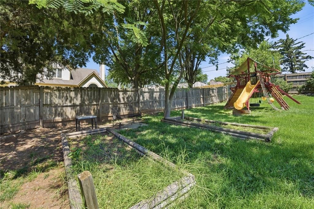 11824 W 112TH Terrace — photo 55