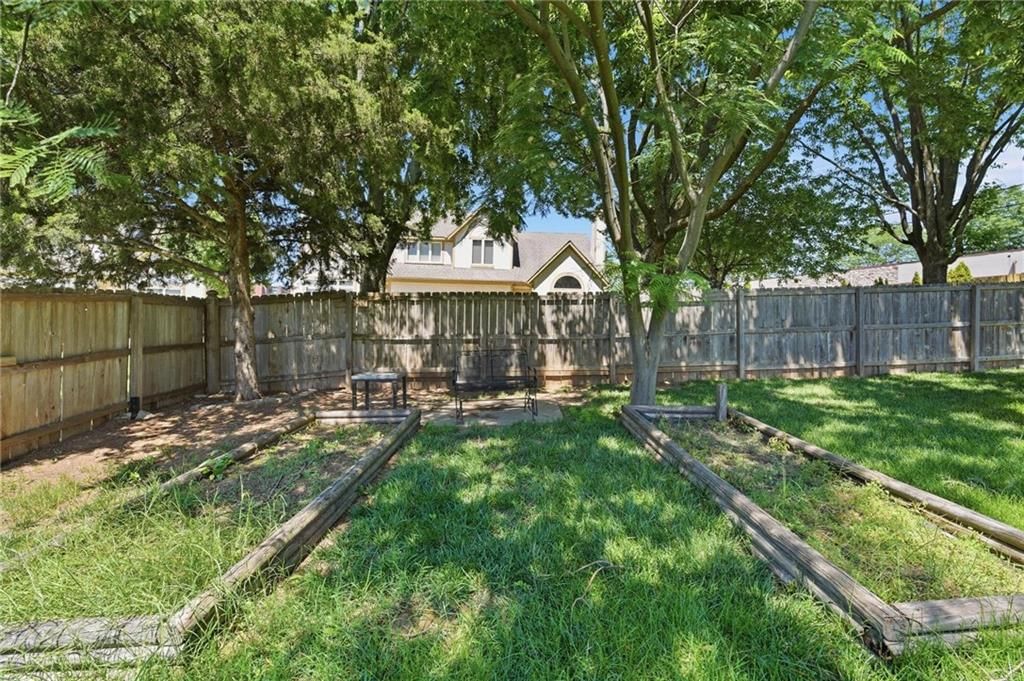 11824 W 112TH Terrace — photo 56