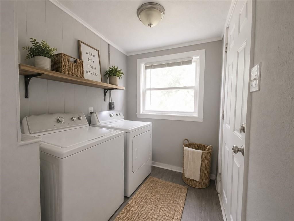 5825 Manchester Drive — photo 7