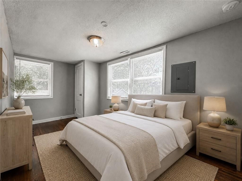 5825 Manchester Drive — photo 13