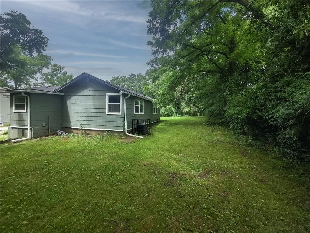 5825 Manchester Drive — photo 16