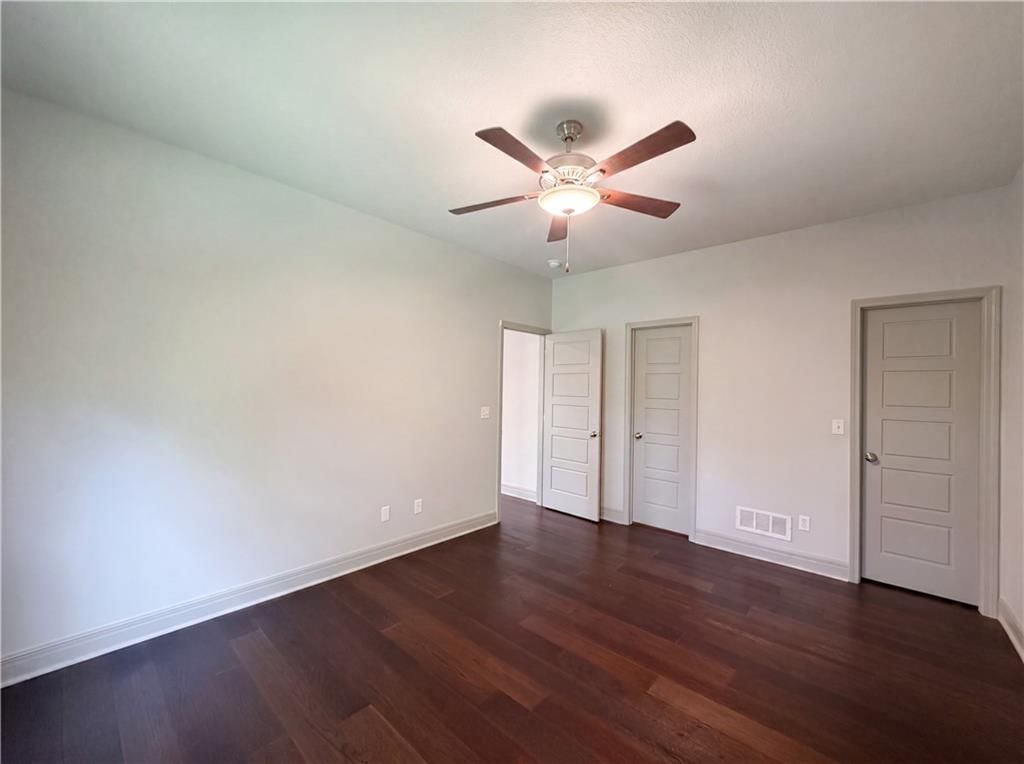 Photo 11 of 31 - 7540 N Amity Avenue, Kansas City, MO 64152