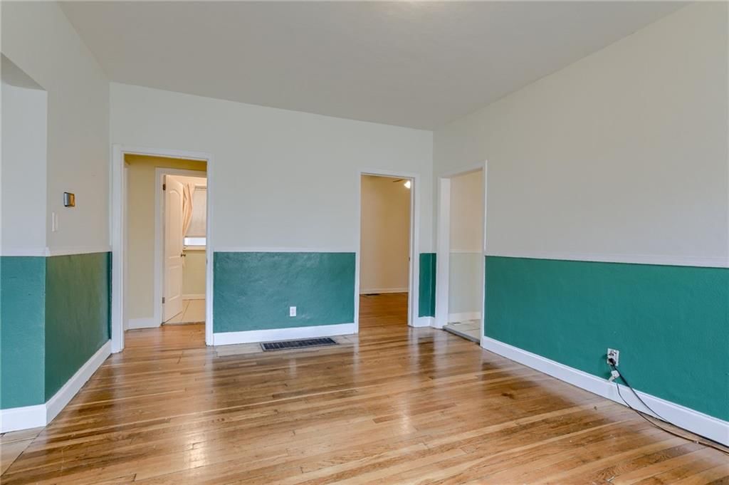 3209 St John Avenue — photo 22