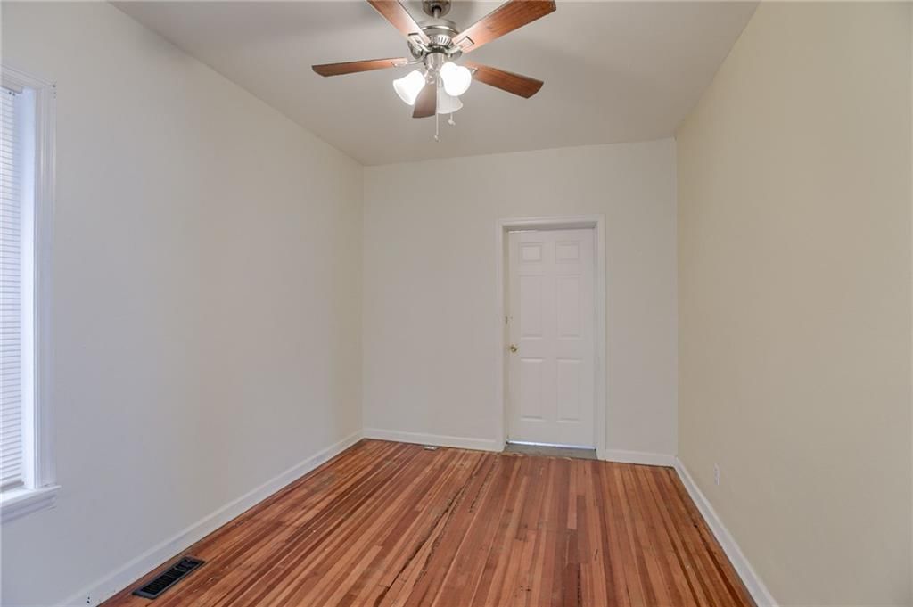 3209 St John Avenue — photo 32