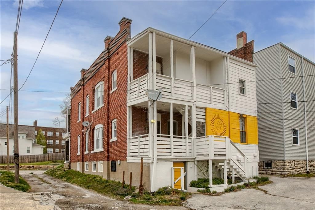 3209 St John Avenue — photo 36