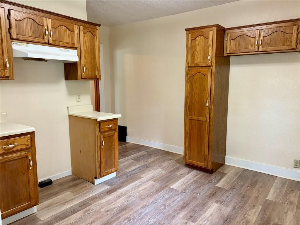 414 S 2nd Street — photo 8