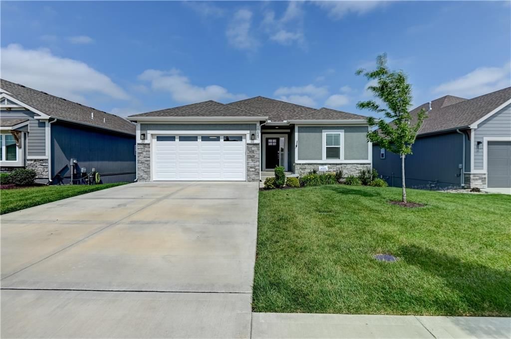10647 N Bell Street — photo 2
