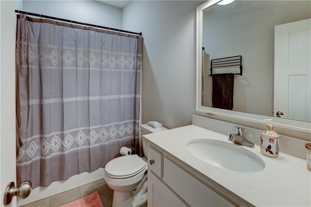 10647 N Bell Street — photo 11