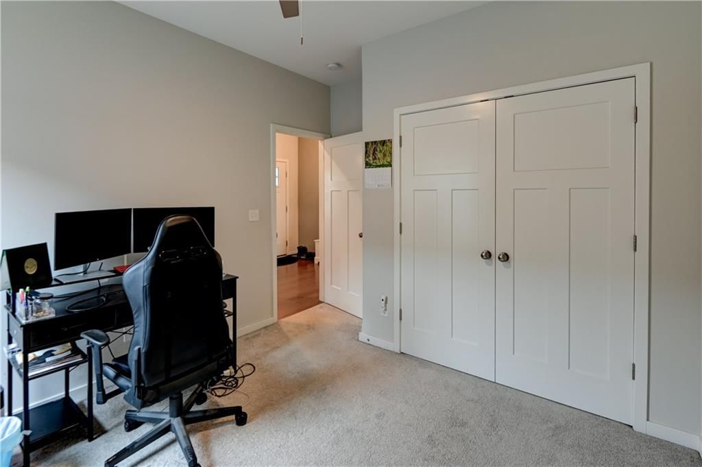 10647 N Bell Street — photo 13