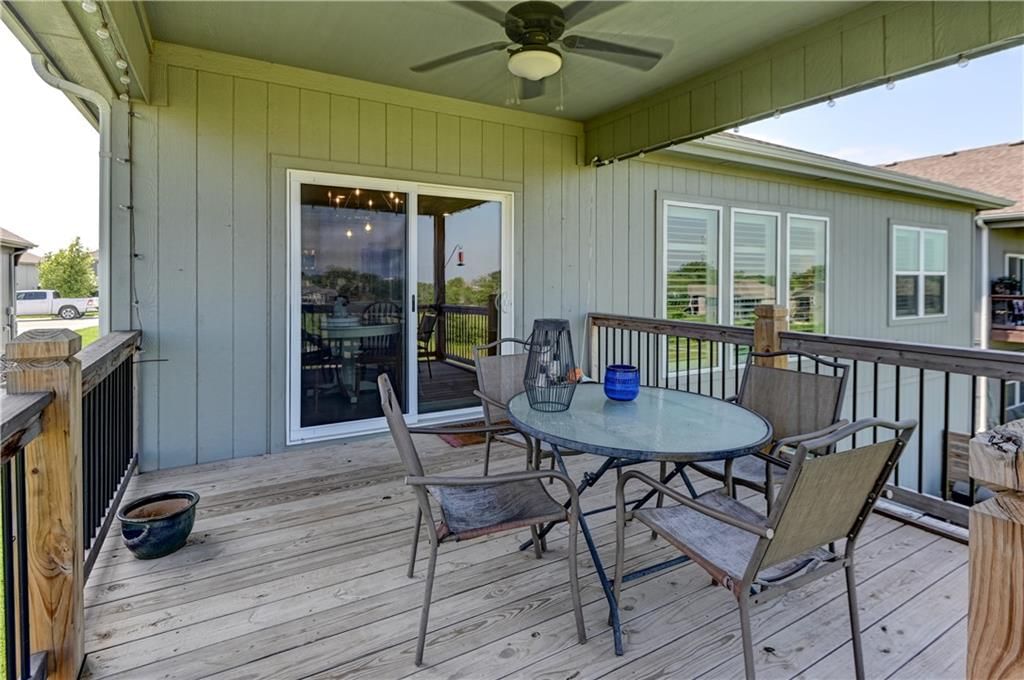 10647 N Bell Street — photo 27