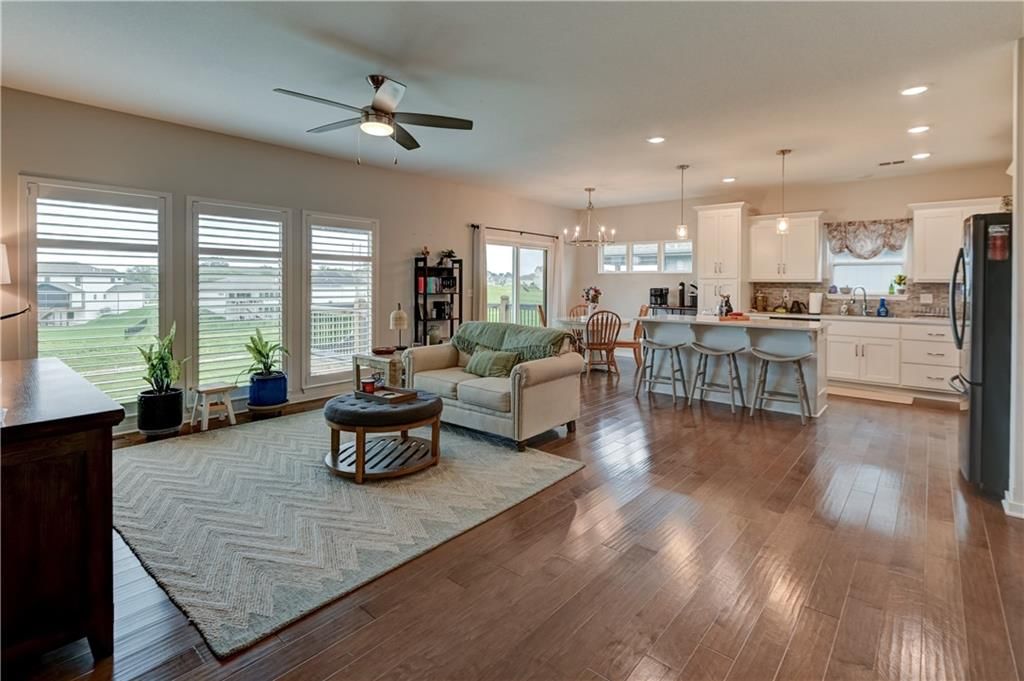 10647 N Bell Street — photo 34