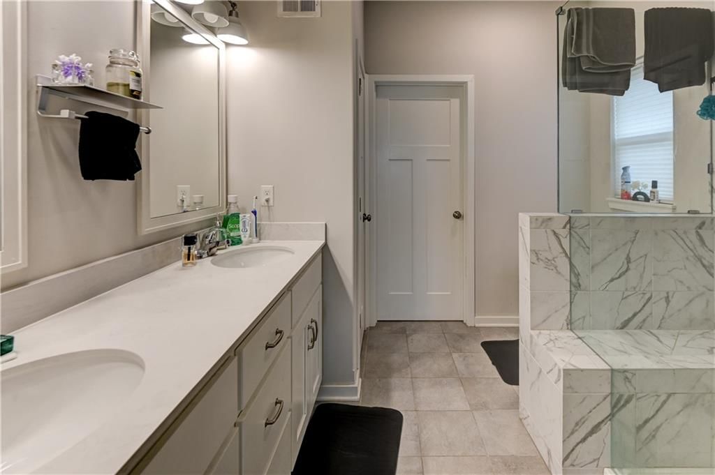 10647 N Bell Street — photo 39
