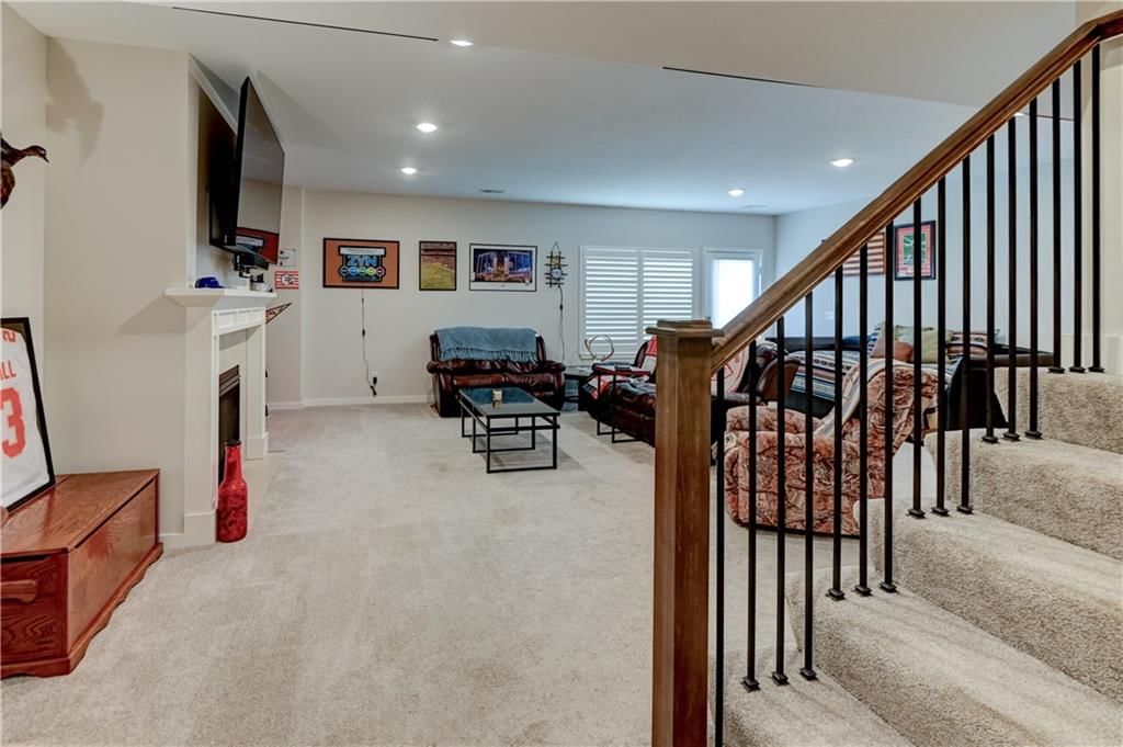 10647 N Bell Street — photo 50