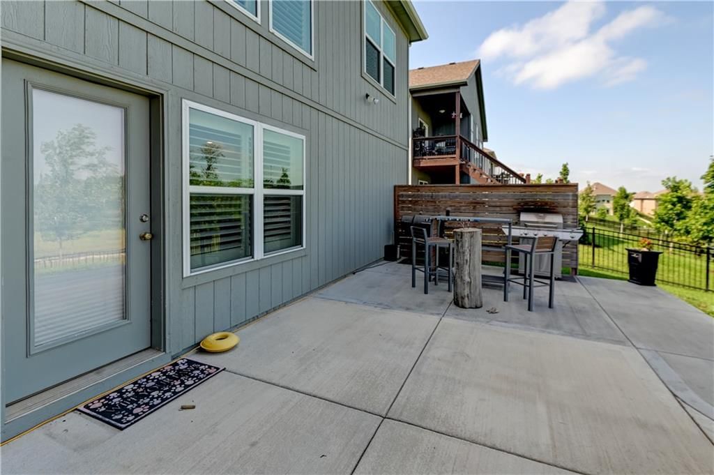 10647 N Bell Street — photo 56