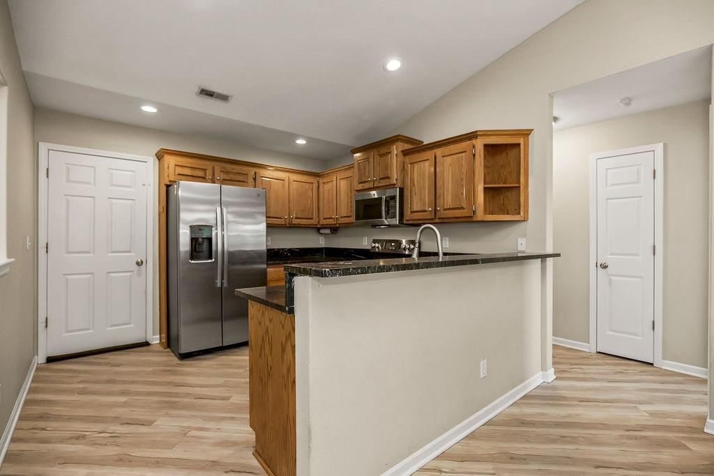 16705 Freeman Drive — photo 10