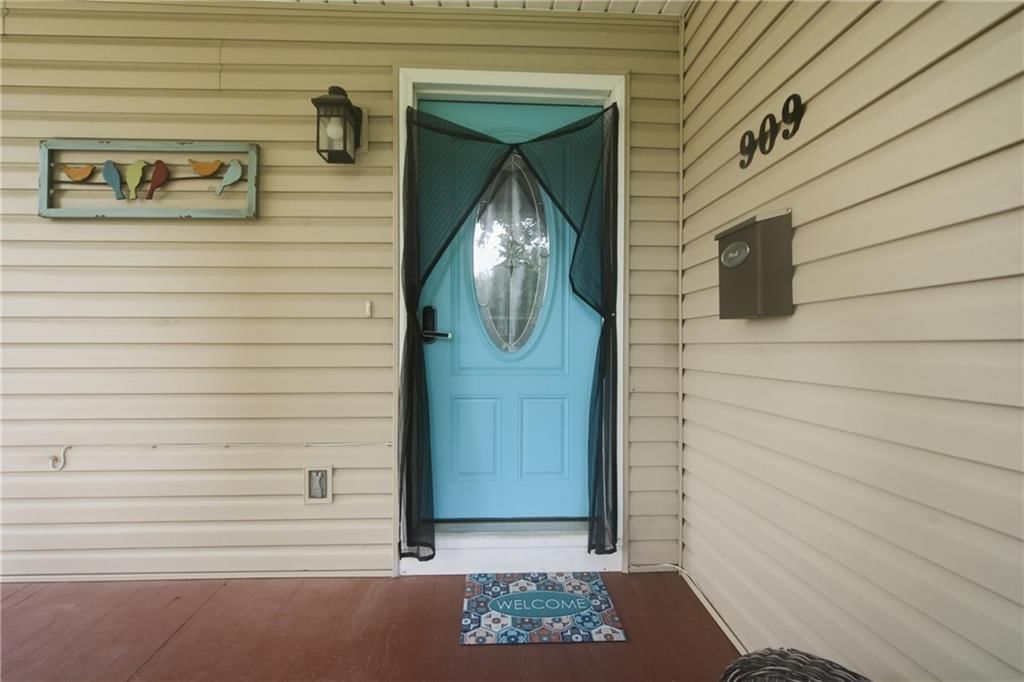 909 N Broadway Street — photo 5