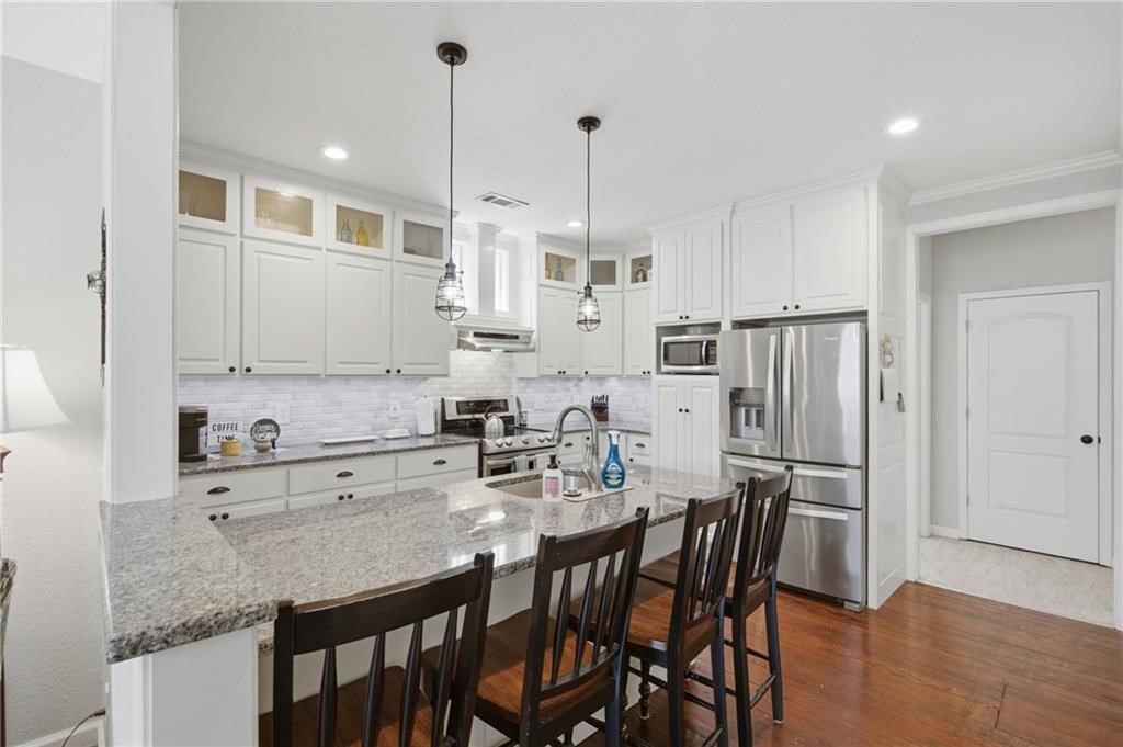 909 N Broadway Street — photo 9