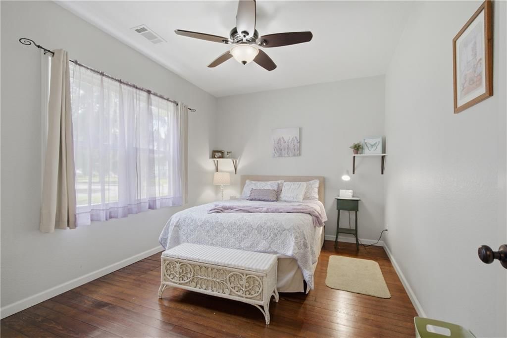 909 N Broadway Street — photo 14