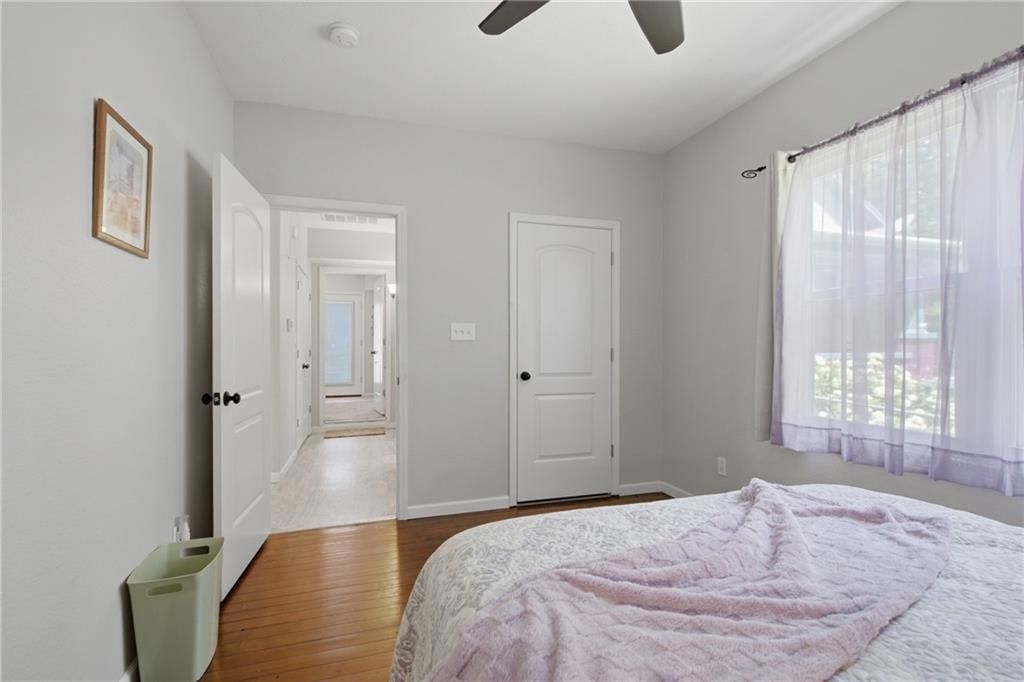 909 N Broadway Street — photo 15