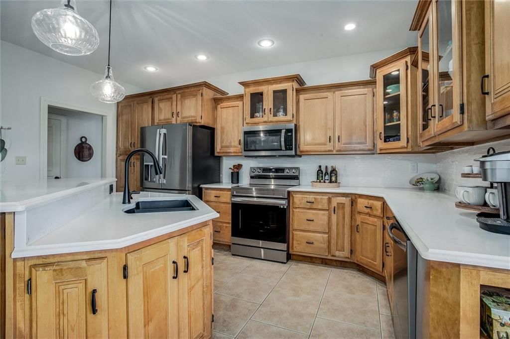 400 SE Stillwater Drive — photo 10